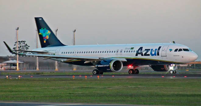 Avião da azul é evacuado após princípio de incêndio