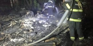 Incêndio destrói barracos em comunidade no Recife