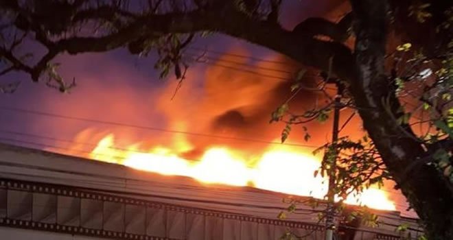 Cinemateca Brasileira tem galpão atingido por incêndio em São Paulo